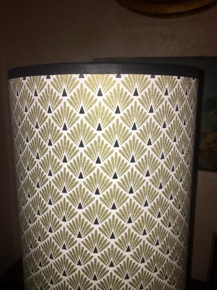 Tissu "plumes de paon" doré vue 2