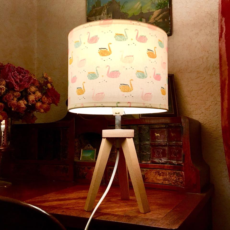 Petite lampe trépied tissu au choix vue 2