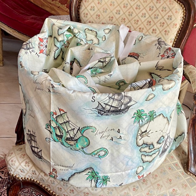 Tissu "l'île au trésor" vert vue 2