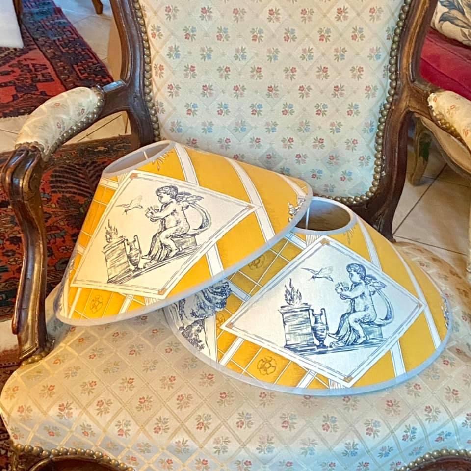 Tissu Toile de Jouy Diane fond jaune et bleu vue 3