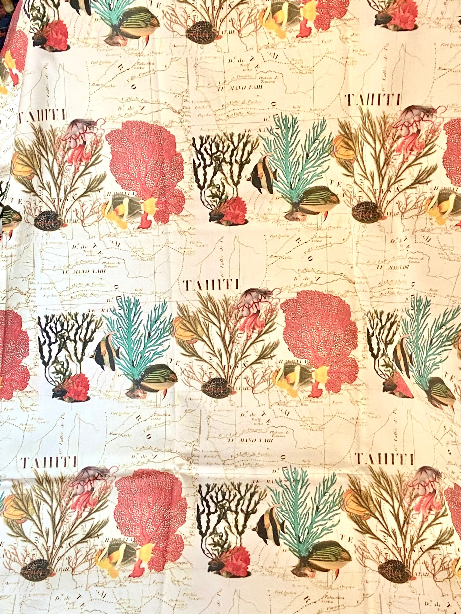 Tissu Tahiti, création l'Esprit des Lumières vue 2