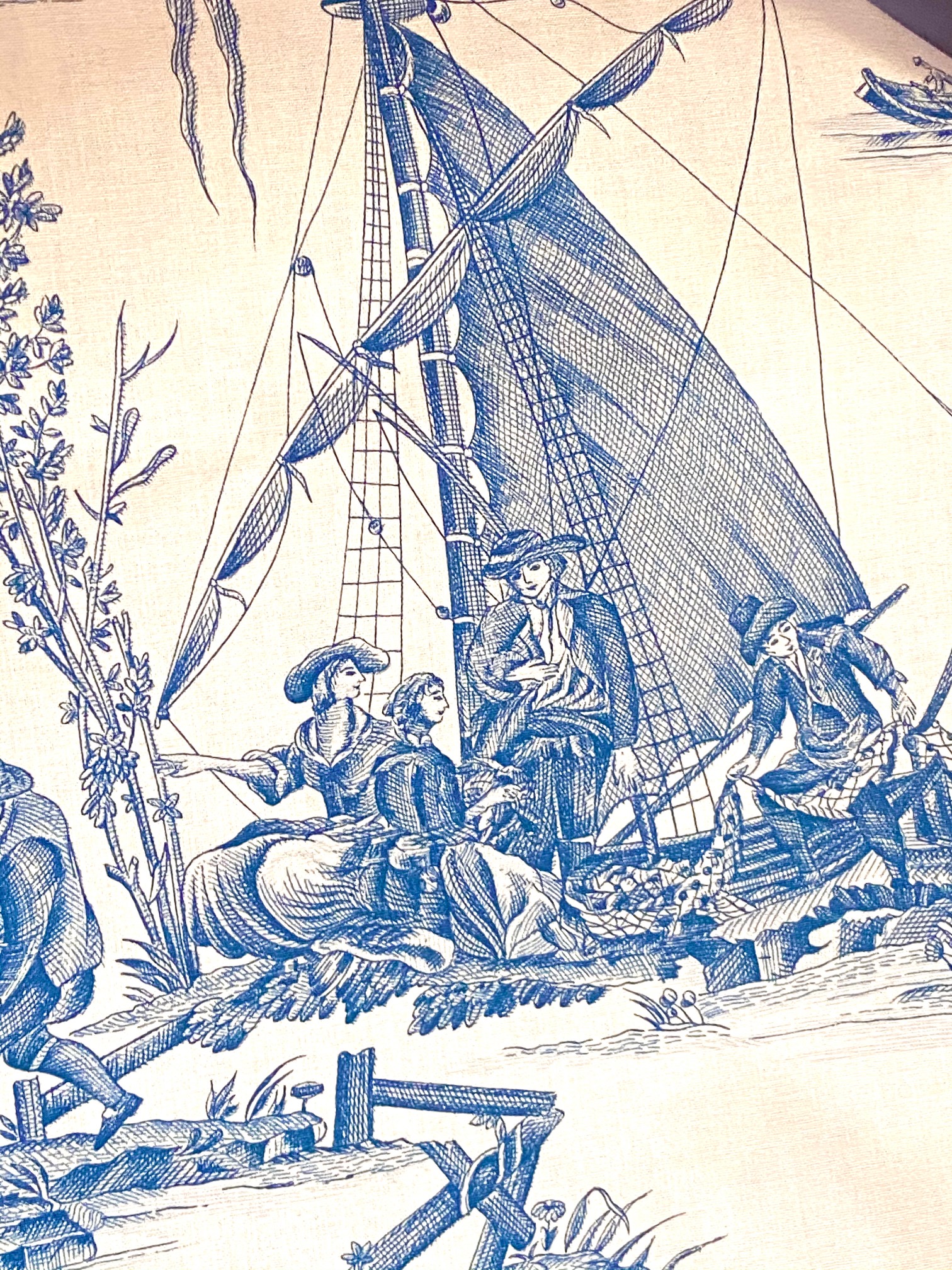 Toile de Jouy "la pèche maritime" fond bleu vue 4