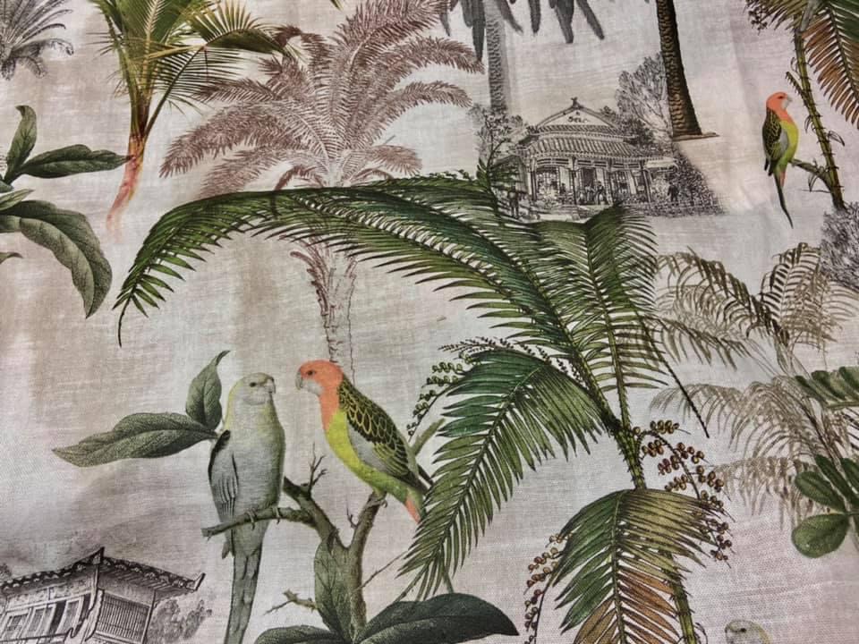 Tissu exotique perroquets et palmiers vue 5