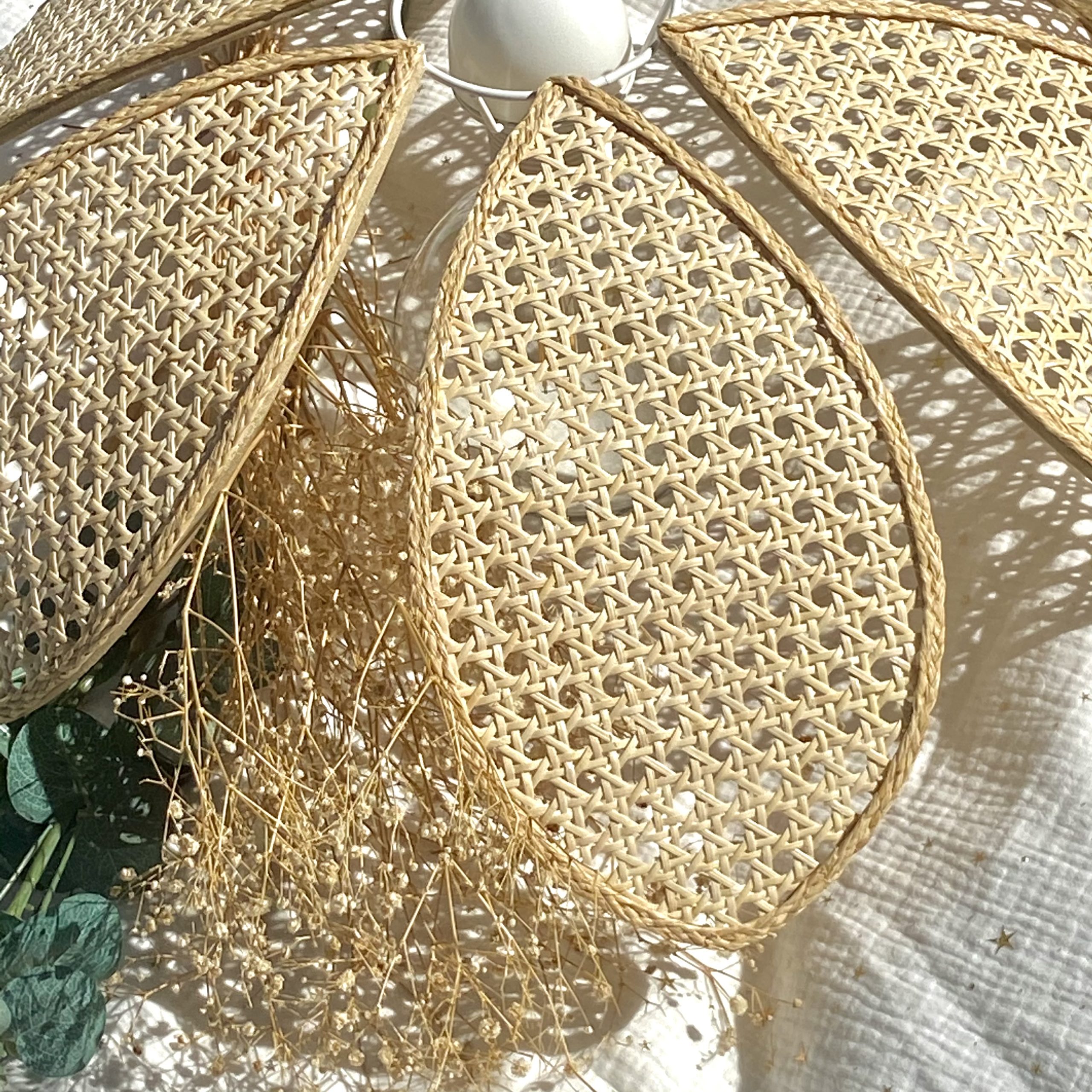 Suspension fleur cannage ou rabane vue 4