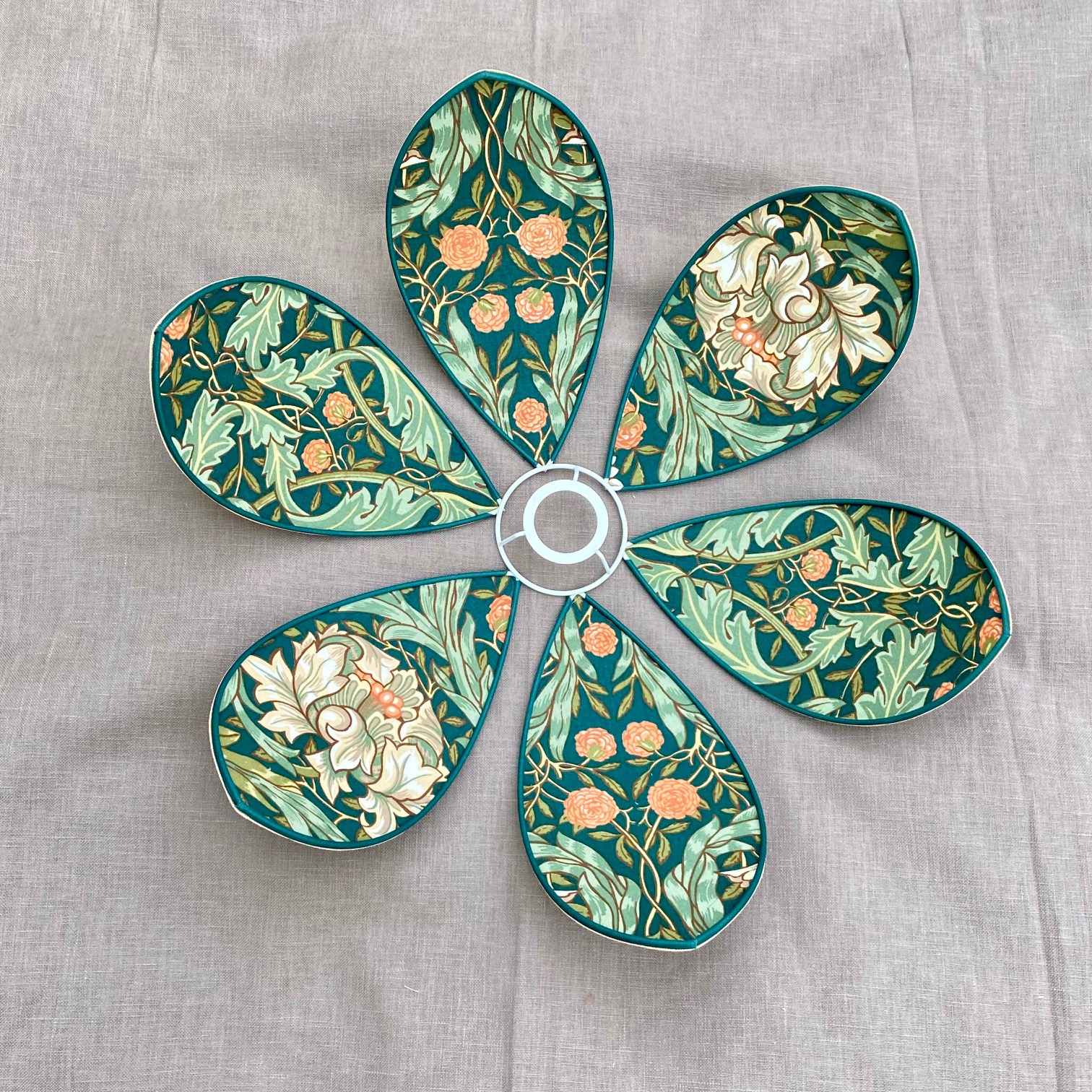 Suspension fleur double face tissu et rabane vue 2