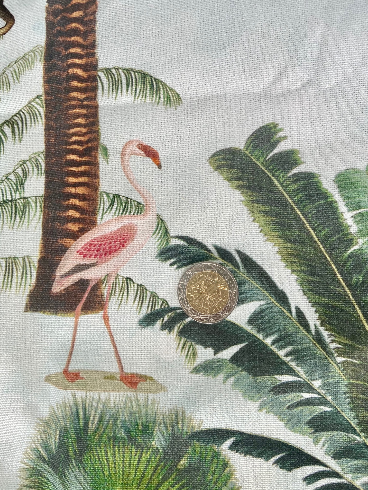 Tissu exotique palmiers et animaux vue 3