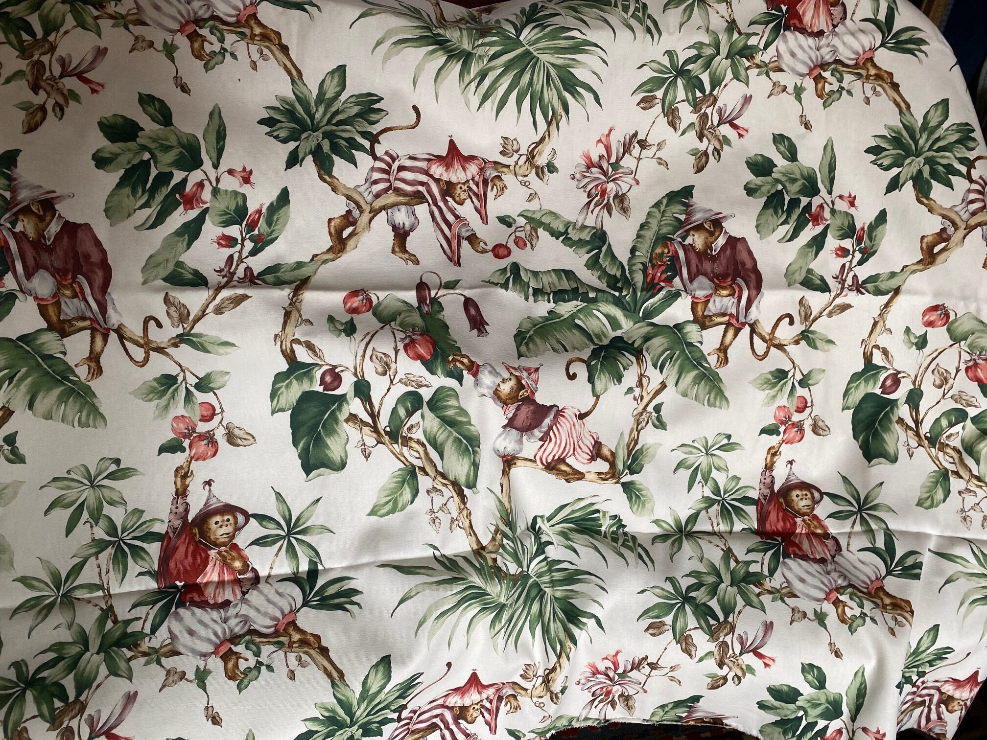 Tissu Guajana feuilles vert foncé vue 2