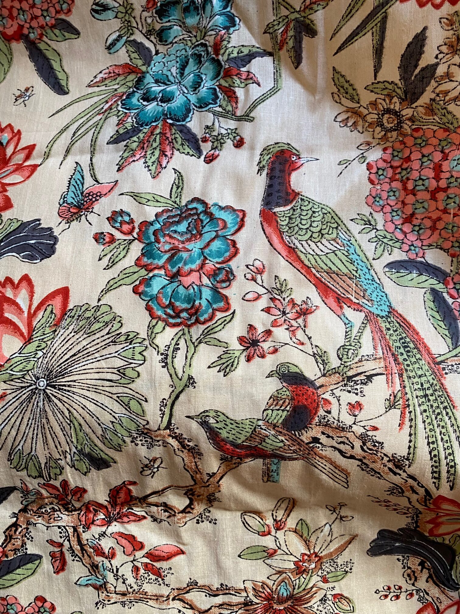 tissu indien oiseaux exotiques colorés vue 2