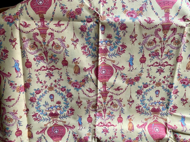 Tissu toile de Jouy version rose fond crème vue 3