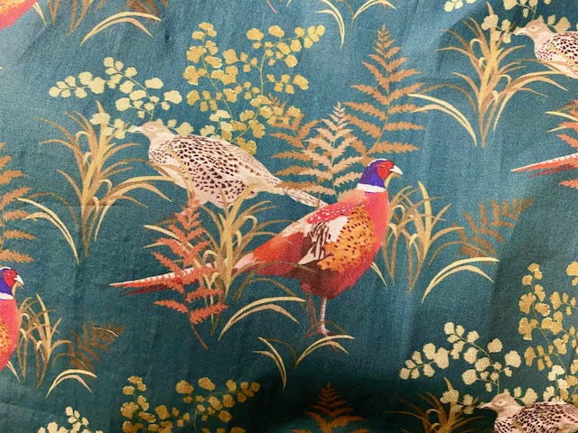 Tissu faisans fond bleu canard vue 3